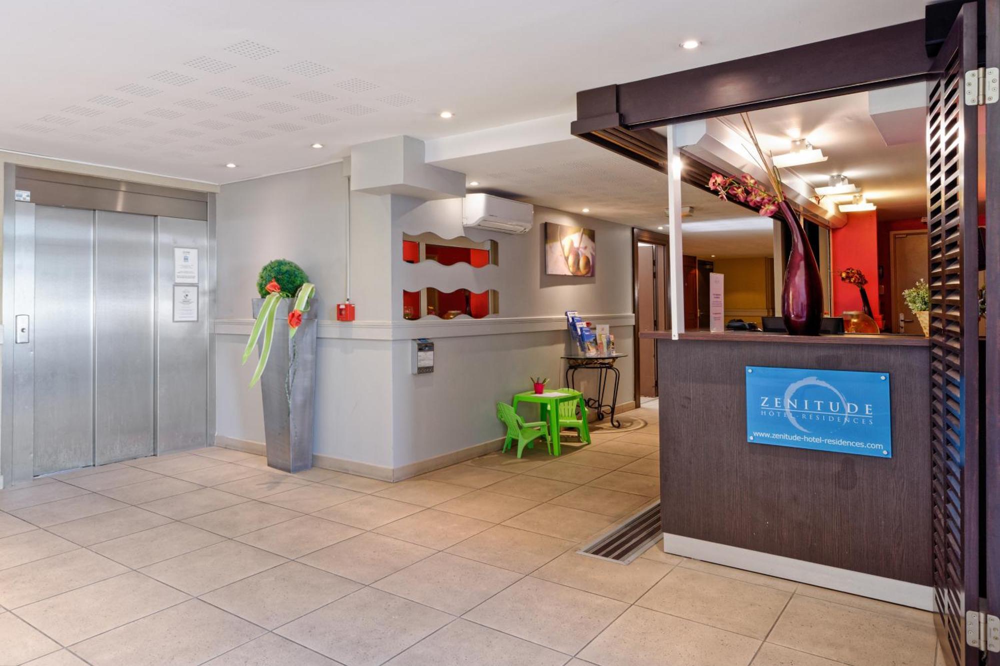 Comfort Aparthotel Six-Fours Six-Fours-les-Plages Eksteriør billede