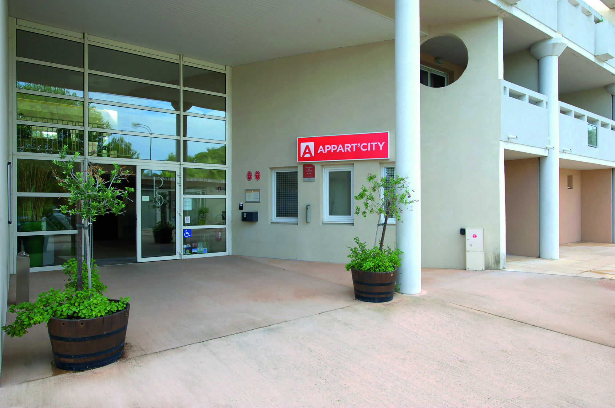Comfort Aparthotel Six-Fours Six-Fours-les-Plages Eksteriør billede